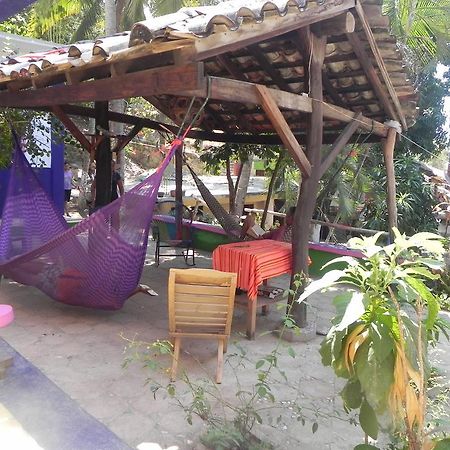 El Almendro Hotel Puerto Angel Bagian luar foto
